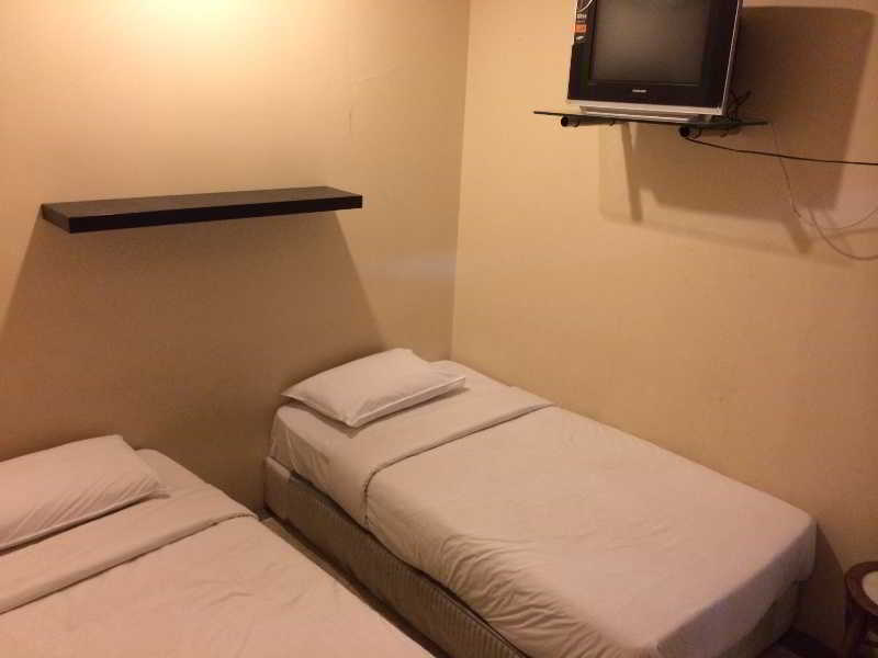 Hotel Zamburger Sg Bakap Kampong Gurun Kültér fotó